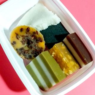 Mrs. Fong Chinese Desserts - 2