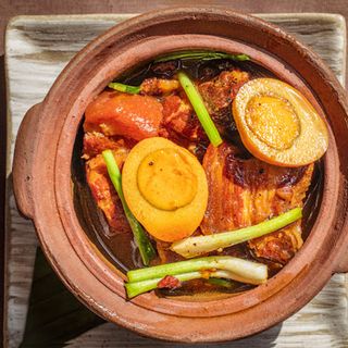 Chào Bạn (98 To Ngoc Van Street) - 4