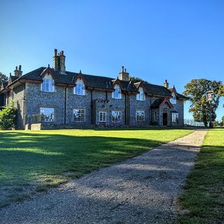 The Gunton Arms - 4
