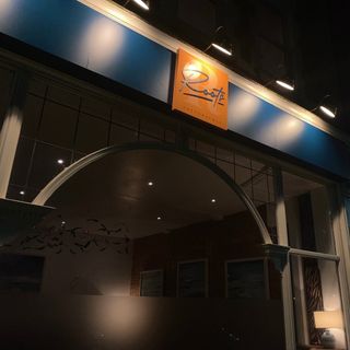Restaurant Roots - 1