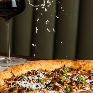 Murray's Pizza & Wine - 4