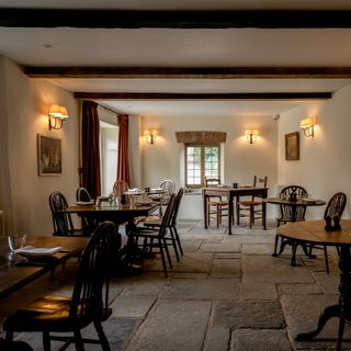 The Three Horseshoes - 0
