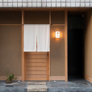 Mizuno - 3