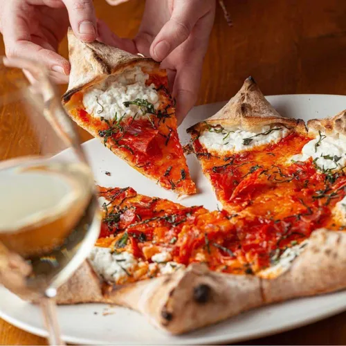 Mister O1 Extraordinary Pizza - Miami Beach - ミシュランガイド