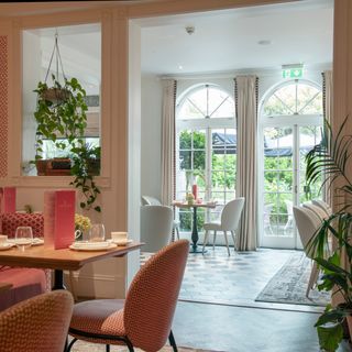 Montagu's Mews - 11