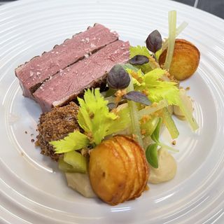 Villa's Wine & Dine - 3