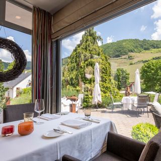 Wein- und Tafelhaus - 6