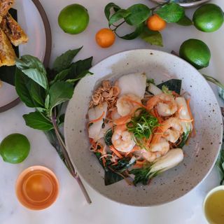 Bonjour Vietnam Bistro - 4