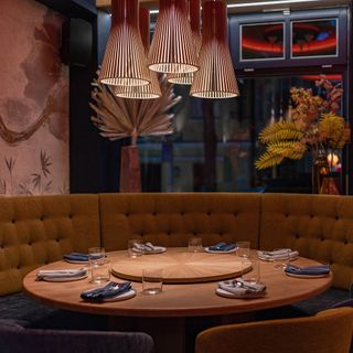 Nightingale Thai Cuisine & Bar - 5