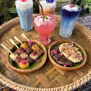Krua Lawng Khao - 2