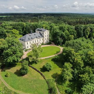 Piano Nobile at Chateau Mcely - 6