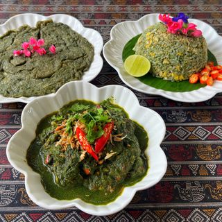 Krua Lawng Khao - 13