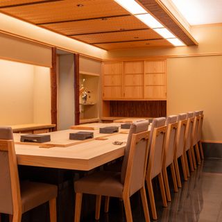 Sushi Sakuta - 12