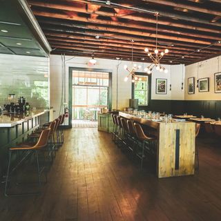 Topsoil Restaurant - 5