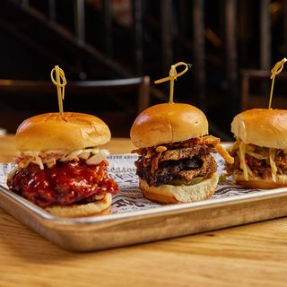 The Polite Pig - 7