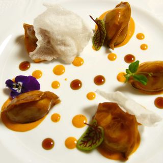Henri Restaurant - 2