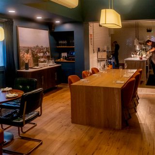 6 Restaurant - Brooklyn - 7