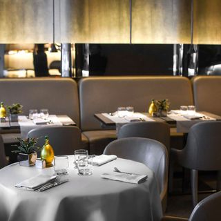 Emporio Armani Caffè - 10