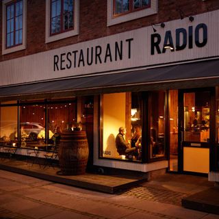 Radio - 1