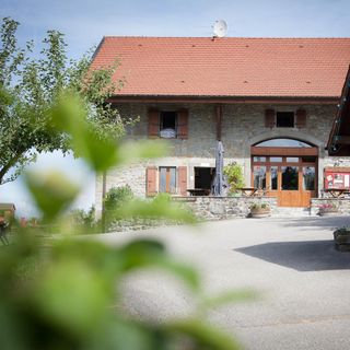 Le Bonheur dans Le Pré - 0