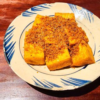 Cục Gạch Quán - 3