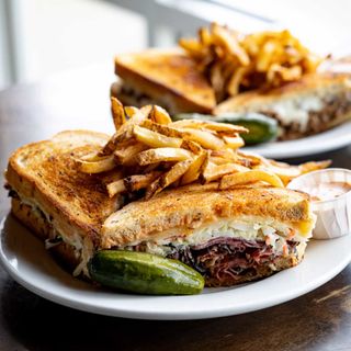Feldman's Deli - 6