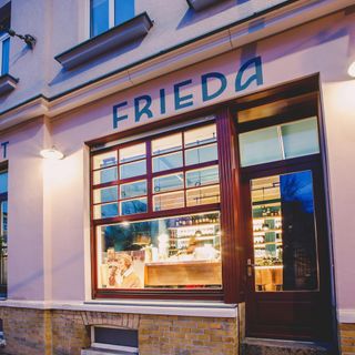 Frieda - 6