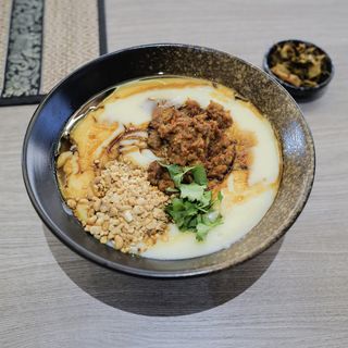 Tai Yai - 0