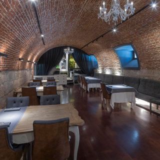 Suite 22 - 7