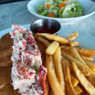 Hank’s Oyster Bar - 4