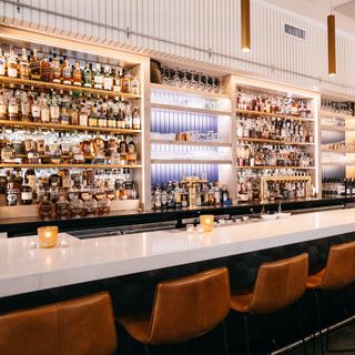 Easy Bistro - 5