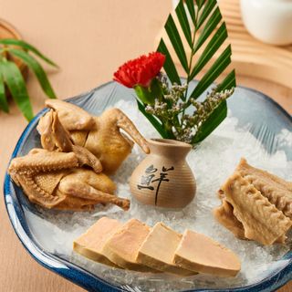 Lingnan Haiyanlou (Binjiang East Road) - 0