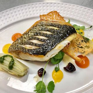 83 Restaurant - 4