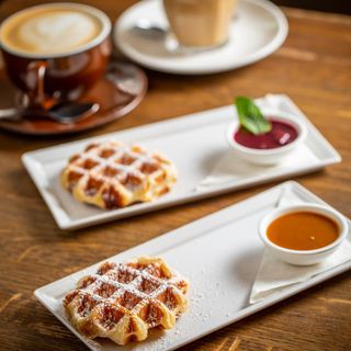 Café Medina - Vancouver - 1