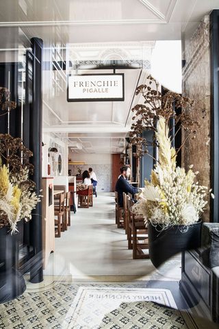 Frenchie Pigalle - 10