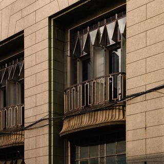 Peninsula House - 1