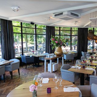 Dudockx Bar & Kitchen - 6