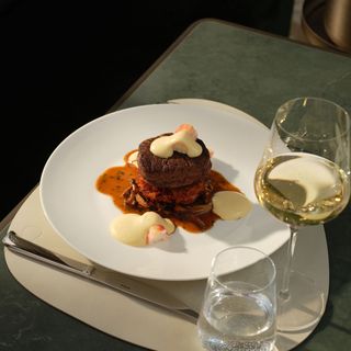 Atelier 7 Brasserie - 1