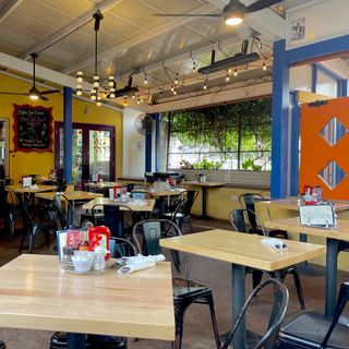Sunny Point Café - 4