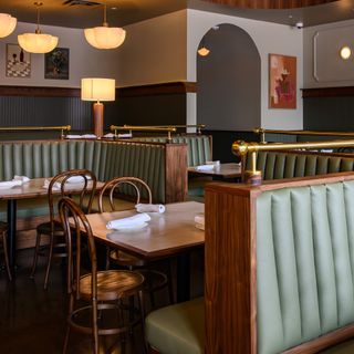 Murray's Pizza & Wine - 6
