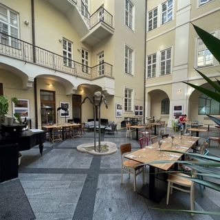 ATELIER bar & bistro - 1