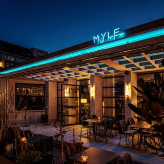 MYLE - 4