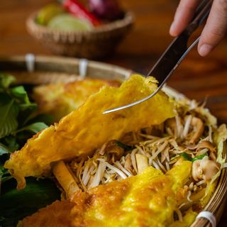 Bếp Mẹ ỉn (Le Thanh Ton Street) - 4