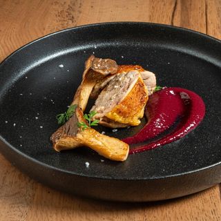Henri Restaurant - 7