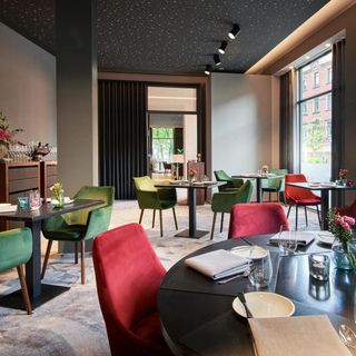 ESPLANADE - 6