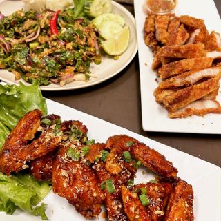 Snackboxe Bistro - 5