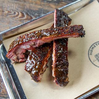 Hometown Bar B Que New York - Brooklyn - 10
