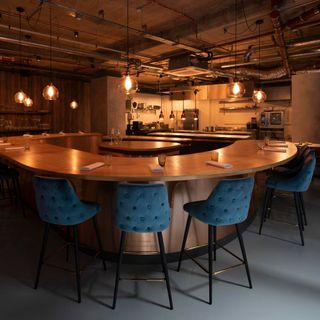 Behind - London - 8