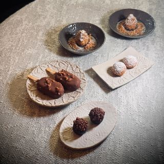 Lukas Restaurant - 9