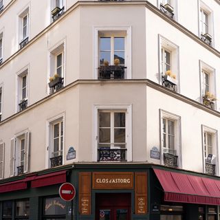 Clos d'Astorg - Paris - 1
